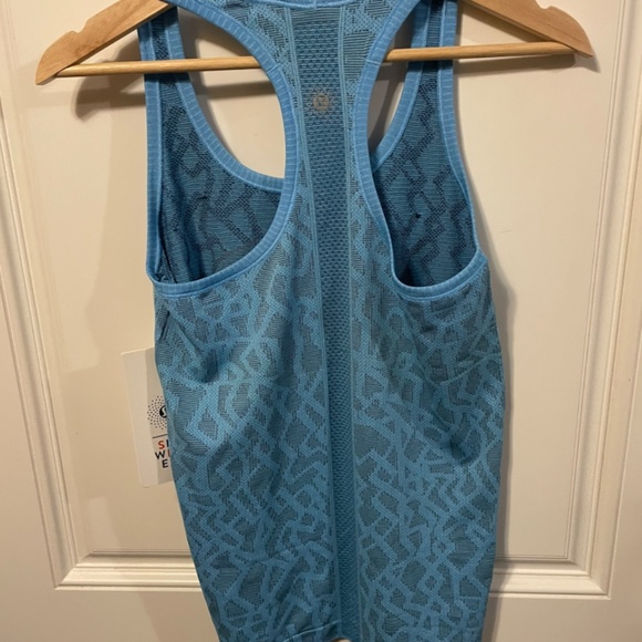 SWIFTLY TECH RACERBACK - Picture 4 of 7